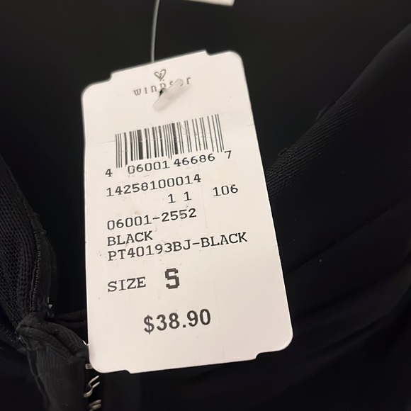 Windsor Sz S Black Onesie NWT - Picture 4 of 5